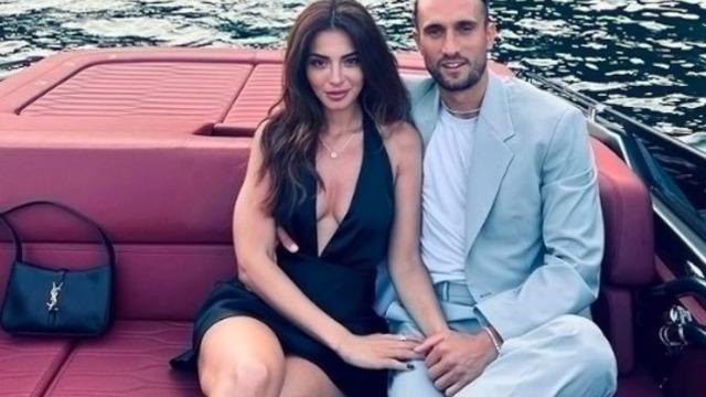 Melisa Aslı Pamuk ve Yusuf Yazıcı'dan çiftinden mutlu aile pozu! Minik Mylan'ı görenler aynı şeyi söyledi