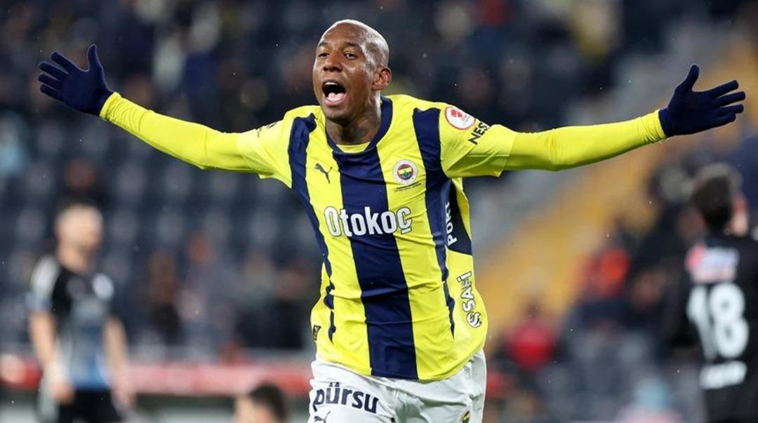 Fenerbahçe de Portekiz kamp kadrosu belli oldu! 2 isim kadroya alınmadı...  2