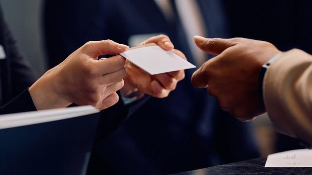 10 gün iş 1 gün izin yasalaştı! Ümit Özdağ'dan sert tepki geldi: Amaç, modern kölelik