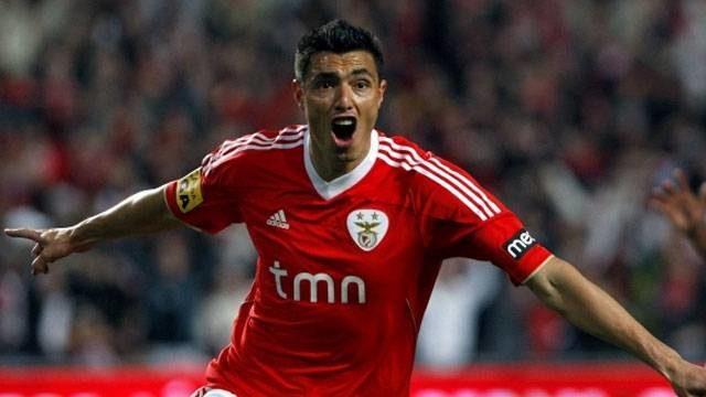 'Cardozo 24 saat içinde Fenerbahçeli olacak'