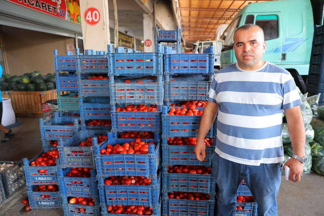 Etikette indirim var: Kilosu 3 liraya düştü  2 TL ye kadar satarız  3