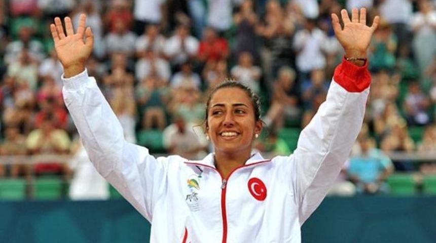 Çağla Büyükakçay ITF turnuvasında