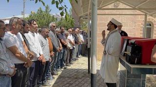 Kaza kurşunuyla ölen polisin cenazesi toprağa verildi