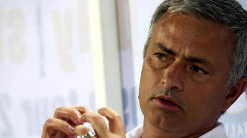 Mourinho: Real Madrid bana teşekk&uuml;r etsin!