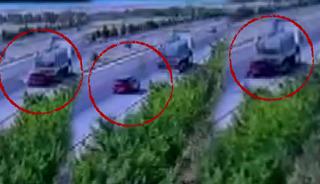 Afyonkarahisar'da feci kaza! Otomobilin süt tankerine çarptı, kaza anı saniye saniye kameralara yansıdı