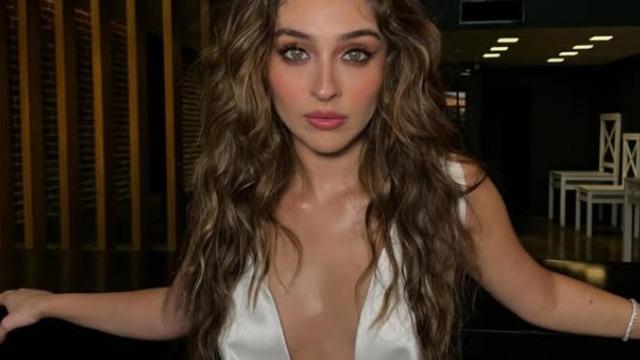 Leyla'nın yıldızı Cemre Baysel annesini paylaştı! Herkes aynı yorumu yaptı! ''Güzelliği genetik''