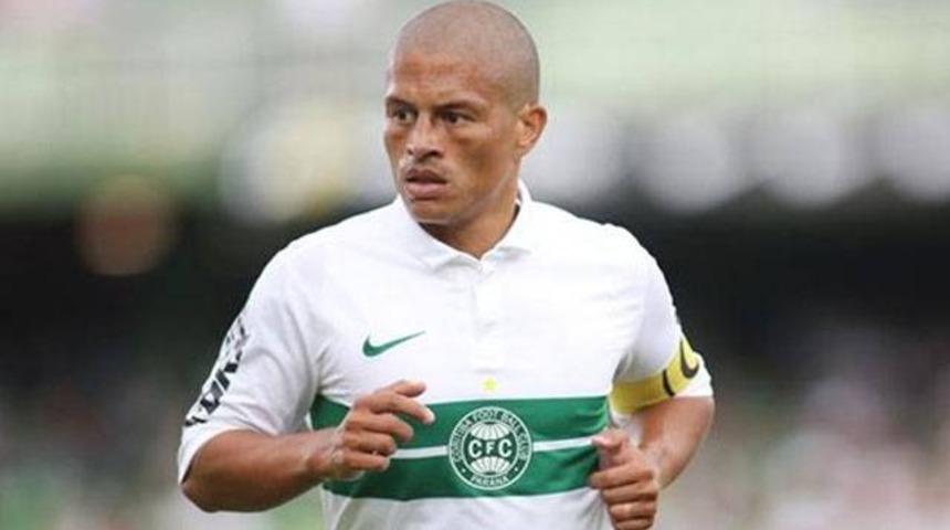 Alex'ten şok a&ccedil;ıklamalar!