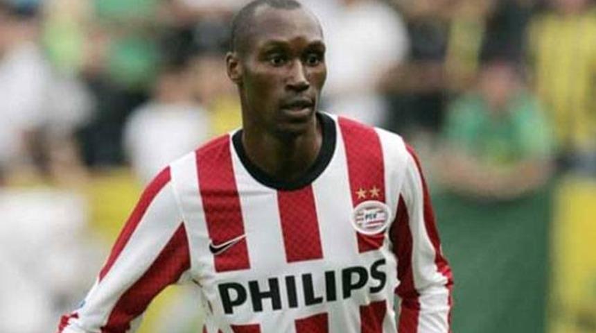 Beşiktaş Hutchinson'u a&ccedil;ıkladı