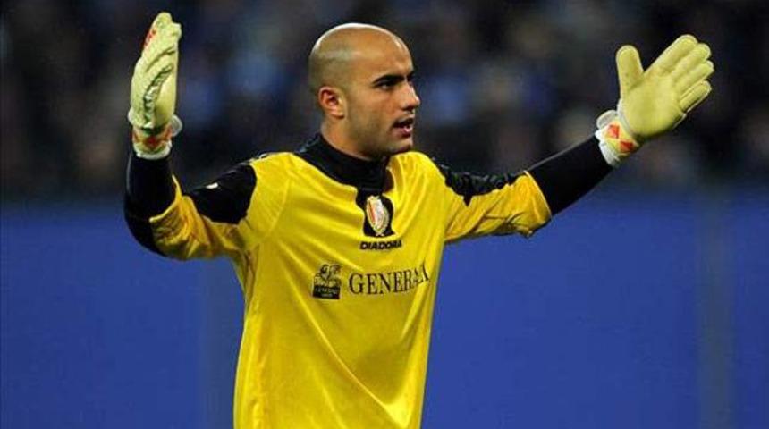 Sinan Bolat imzaya kaldı!