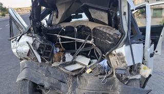 Konya’da minibüs otomobile arkadan çarptı: 3 yaralı