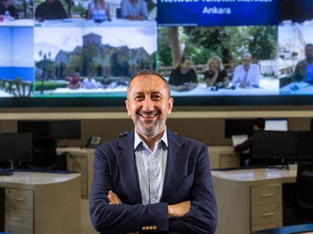 Türk Telekom CEO'su Ümit Önal: "9 milyondan fazla haneye 1 Gbps erişim hızı sunuyoruz"