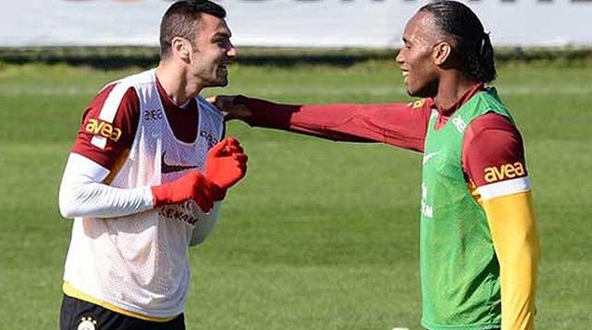 Burak ve Drogba idmanı yarıda bıraktı