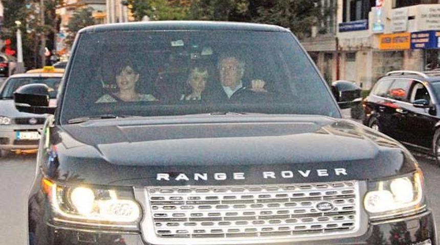 Aziz Yıldırım gazetecilere &ccedil;ok kızdı!