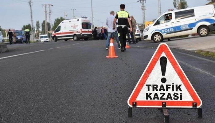 20599076-700x400 Bilecik'te tır ile otomobil çarpıştı: 1'i ağır 3 yaralı