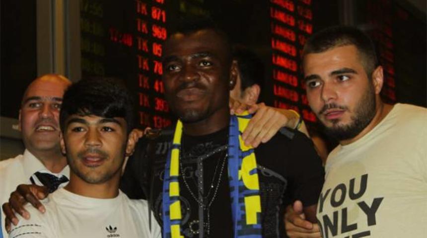 "Eve d&ouml;nd&uuml;ğ&uuml;m i&ccedil;in mutluyum"