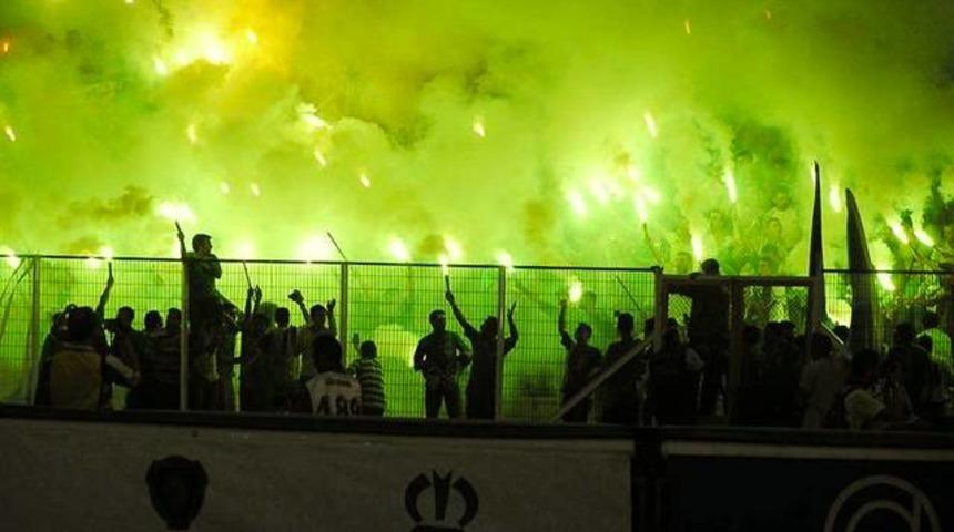 Bursaspor taraftarından y&ouml;netime: Adam gibi y&ouml;netin