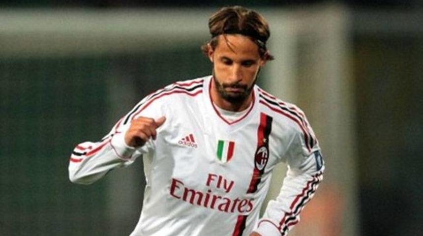 Antonini Kartal oluyor!