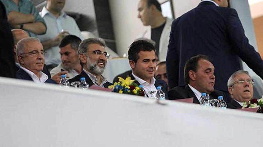 &Uuml;nal Aysal'dan Aziz Yıldırım yorumu!