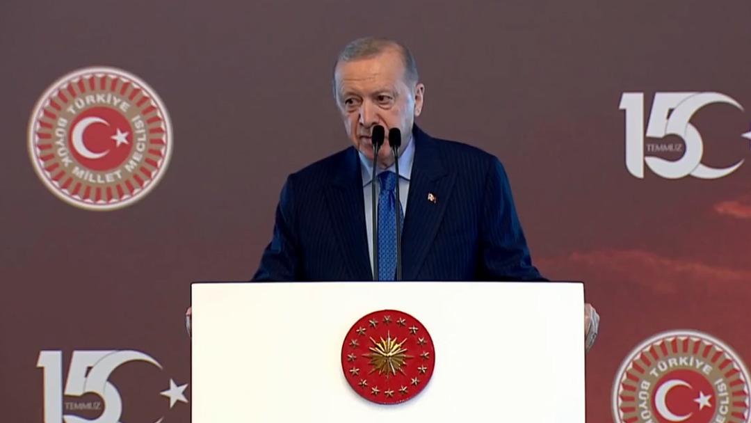 Cumhurbaşkanı Erdoğan dan 15 Temmuz mesajı: "Çamur atanlar, gidişata göre pozisyon alanlar utançla anılacaktır" 1