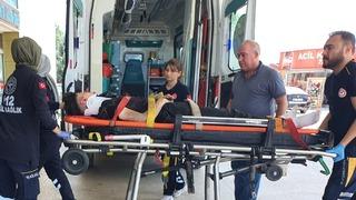 Bursa'da motosiklet dolmuş durağına daldı