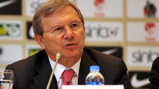 Özkahya 4 hafta dinleniyor!