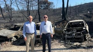 Zafer Partisi lideri Özdağ yangından etkilenen bölgeleri inceledi: Yangınlar bal üretimini etkileyecek