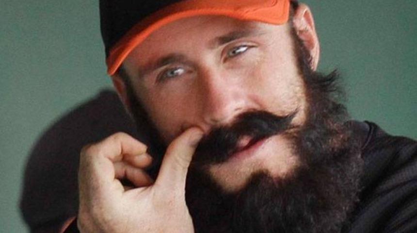 Sakallarını kesmesi için 1 milyon dolar!