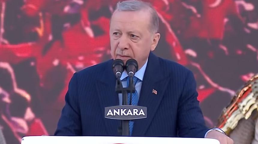 Cumhurbaşkanı Erdoğan: "Ruhunu 1 dolara satan alçaklar bunun bedelini mutlaka ödeyecektir"