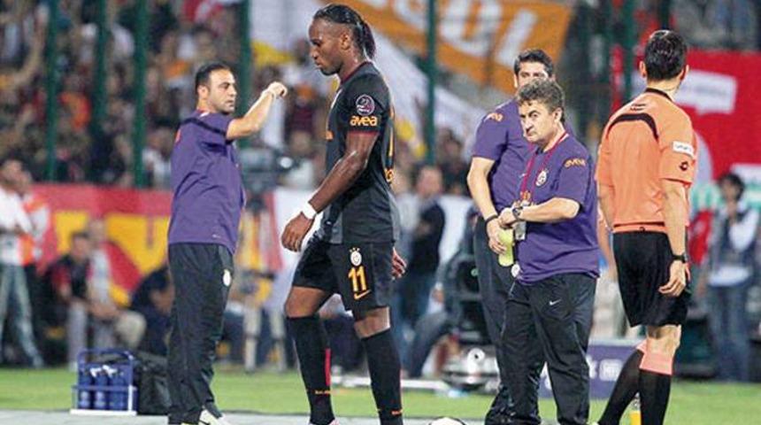 Drogba'dan şok hareket!