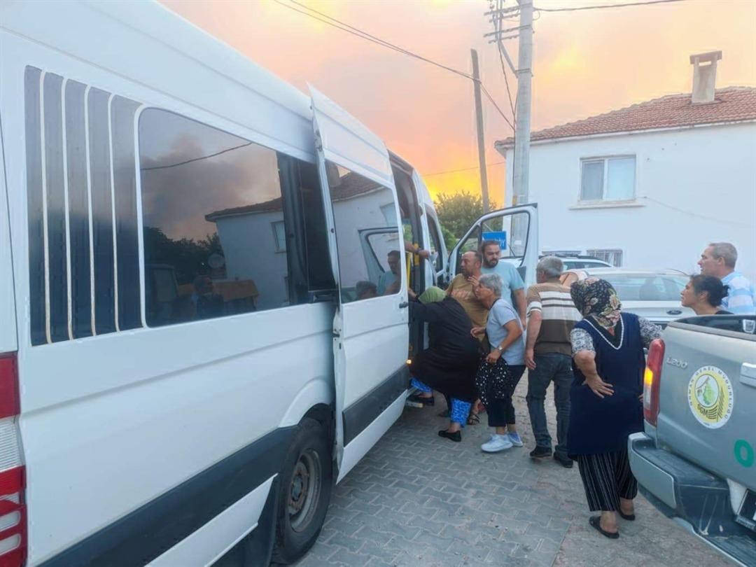 Birçok ilde orman yangınları! Tekidarğ da alevler yerleşim yerlerine sıçradı, tahliyeler başladı! Edirne, Çanakkale, Sakarya, Konya, Manisa... 14