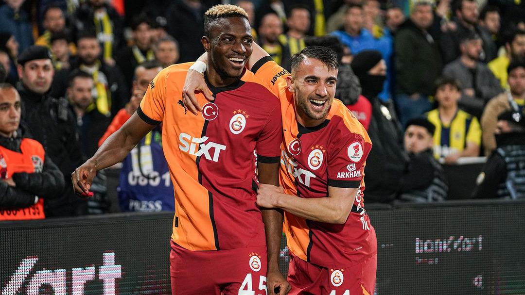 Osimhen transferi bir türlü çözülmüyor! İtalyanlar duyurdu... İşte Galatasaray ın Napoli ye yeni teklifi 3