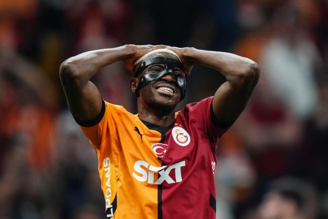 Galatasaray Napoli nin o talebini de kabul etti! İşte Osimhen transferini bitirecek olay... Tarih belli oldu! 2