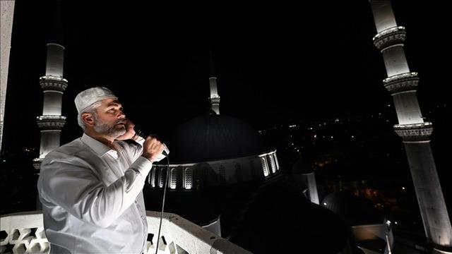 15 Temmuz şehitleri için 90 bin camide sela okundu