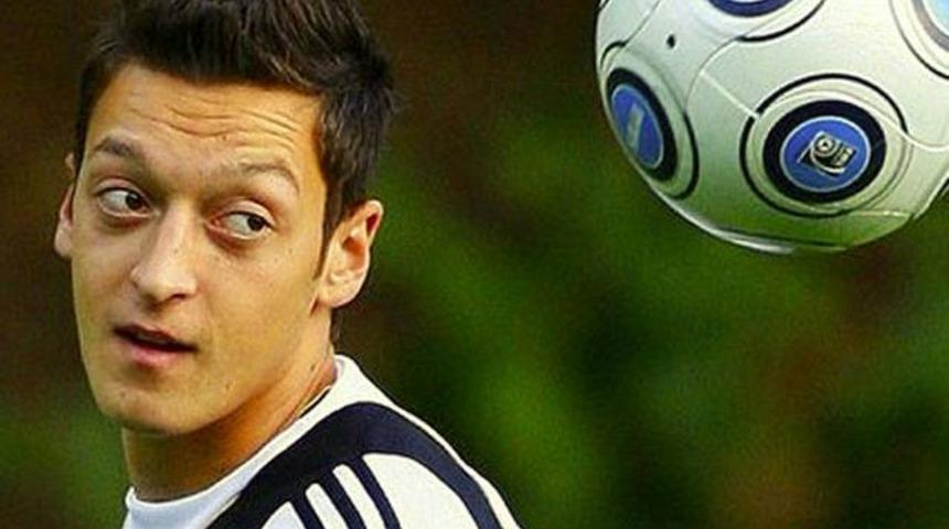 Mesut &Ouml;zil Arsenal'de