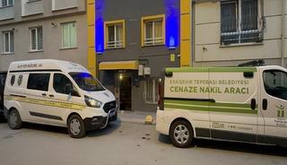 Apartman merdivenlerinde ölü bulundu
