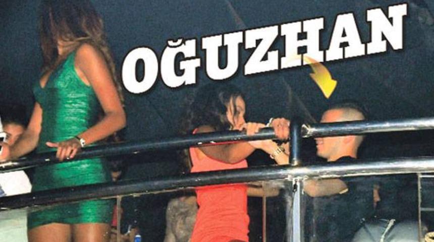 Beşiktaş'ın gen&ccedil; yıldızı gece gezmelerinde!