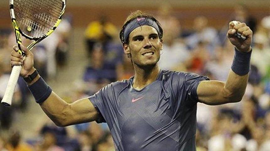 Rafael Nadal güle oynaya
