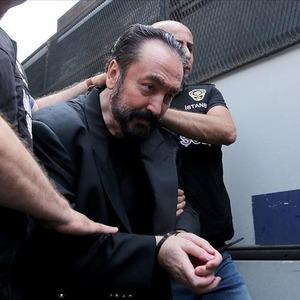 Adnan Oktar'ın son hali! 8 bin yıl ceza almıştı... 'Daha da gençleşti' denilerek fotoğrafı paylaşıldı