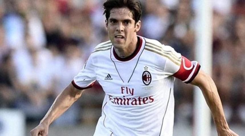 Kaka 100'ler kul&uuml;b&uuml;ne girmek istiyor