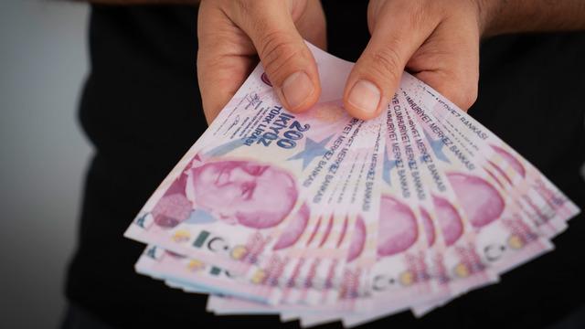 Asgari ücret için 'Kaçınılmaz' diyerek canlı yayında tarih verdi! 'Düzeltme şeklinde...'