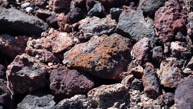 Apple'dan 500 milyon dolarlık nadir toprak elementleri yatırımı!