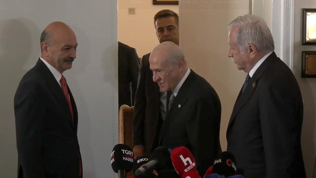 MHP Lideri Bahçeli, DEM Parti heyeti ile bir araya geldi! Bahçeli den gazetecilere dikkat çeken yanıt: "Ben ahrazım" 2