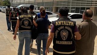 Antalya'da dolandırıcılık operasyonu! Yakalanan 5 kişiden 2'si tutuklandı