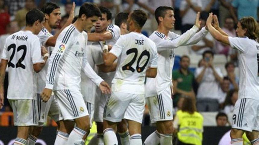 Real Madrid d&ouml;rt k&ouml;şe!