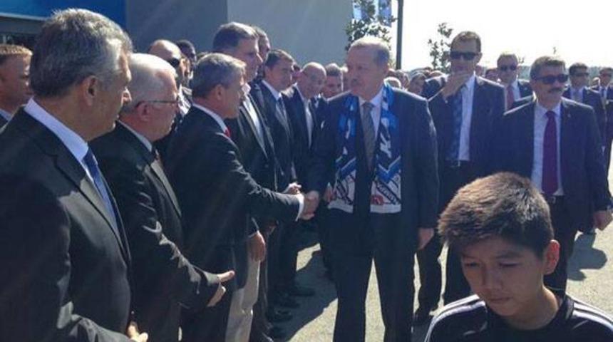 Başbakan Erdoğan Kasımpaşa'nın tesisini a&ccedil;tı!