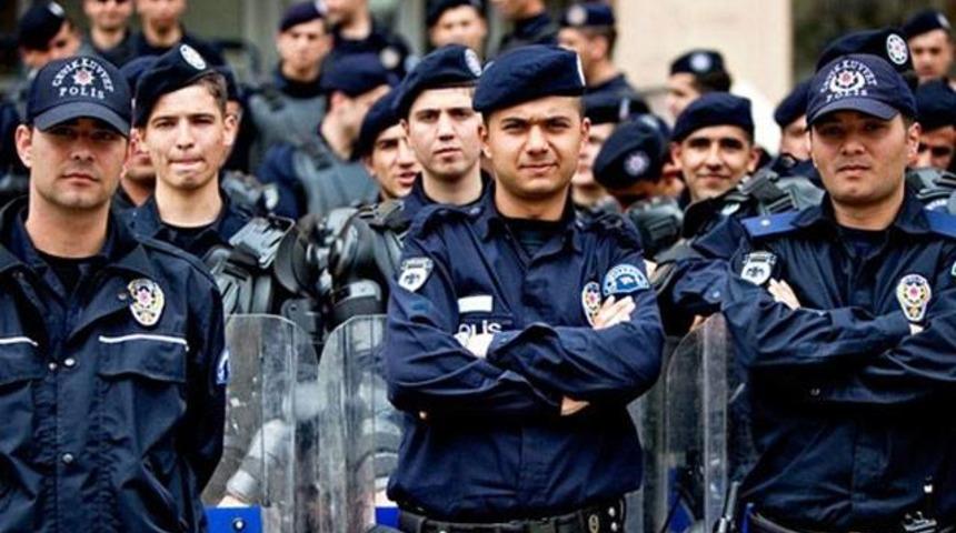 Polis ma&ccedil; &ouml;ncesi sosyal medyayı takip edecek!