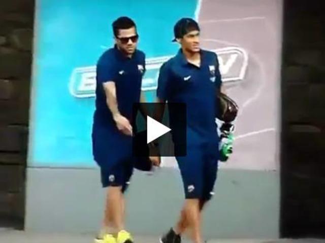 Polisten inanılmaz taraftar püskürtme taktiği!