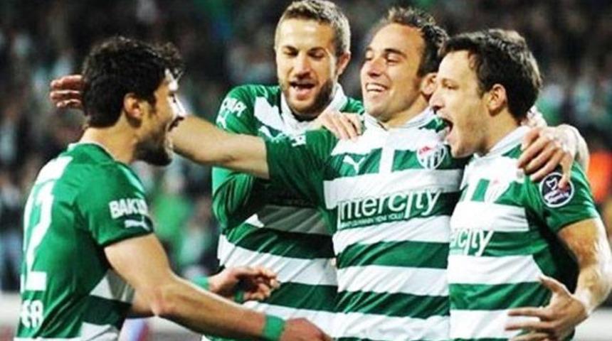 Timsah &ccedil;ıkış arıyor