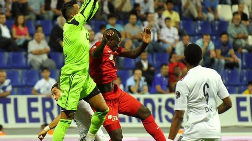 Es Es'ten 'Paşa' tokatı