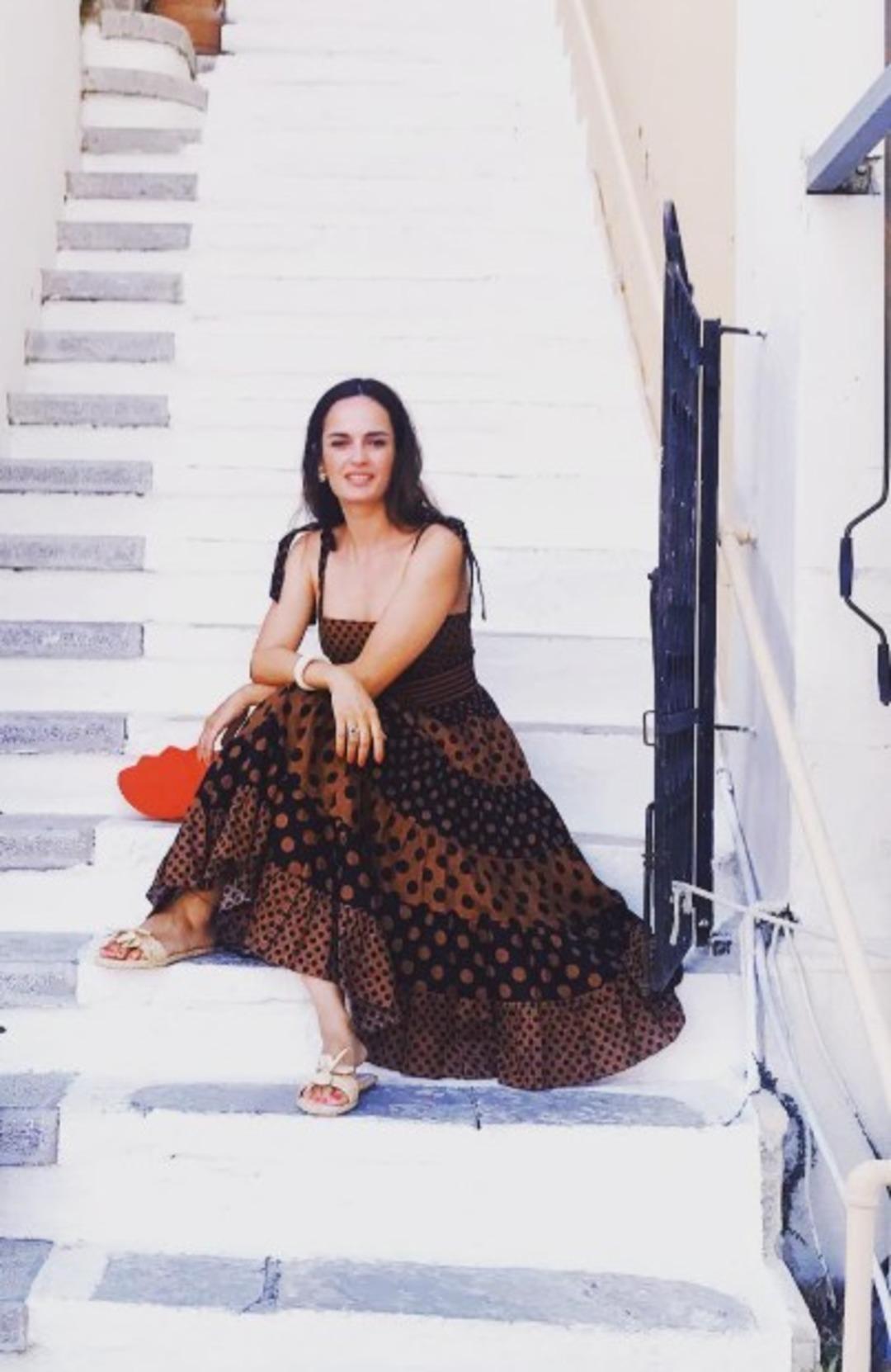 Oyunculuğu bırakıp   EYT ye geçtim   demişti! Adanalı nın güzeli Selin Demiratar son haliyle gündemde 5